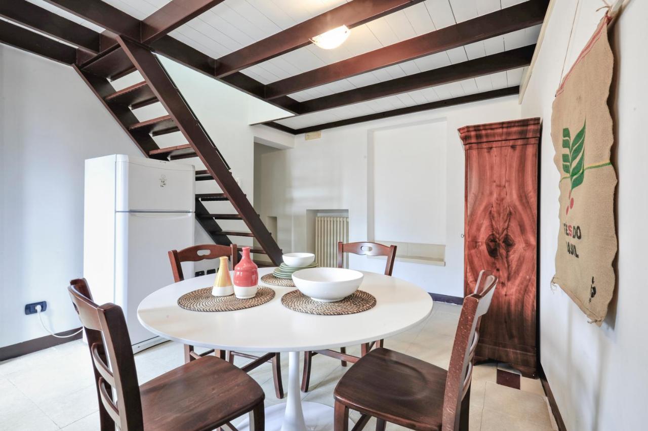 Castriota 19 - Jacuzzi Apartment Sit Lecce Kültér fotó