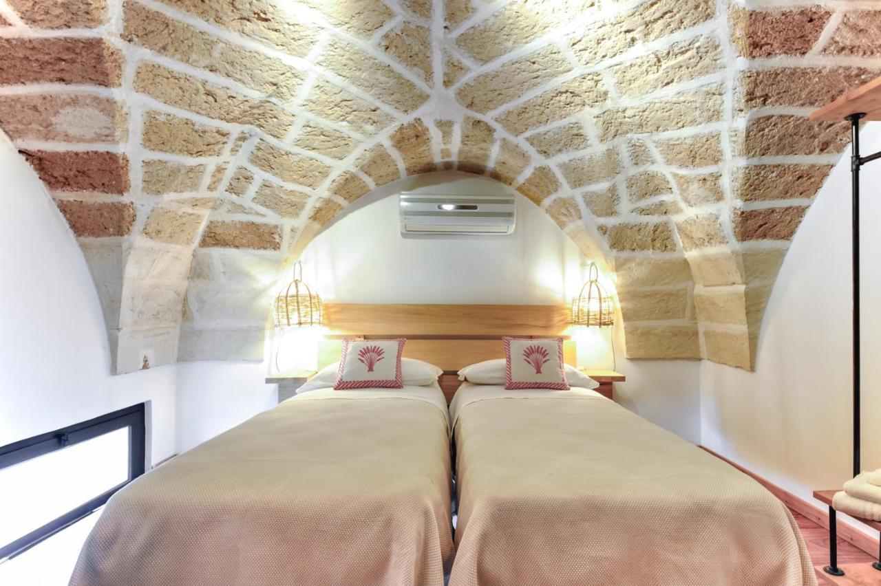 Castriota 19 - Jacuzzi Apartment Sit Lecce Kültér fotó